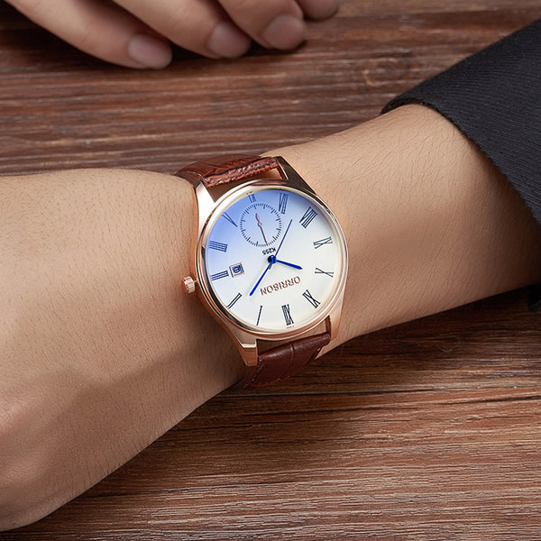 Γυναικείο ρολόι - με δερμάτινο λουράκι και στρογγυλό σχήμα