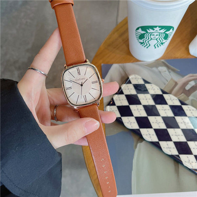 Ženski četvrtasti sat