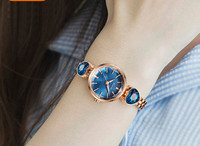 Moodne dekoratiivkividega naiste käekell, mitu mudelit