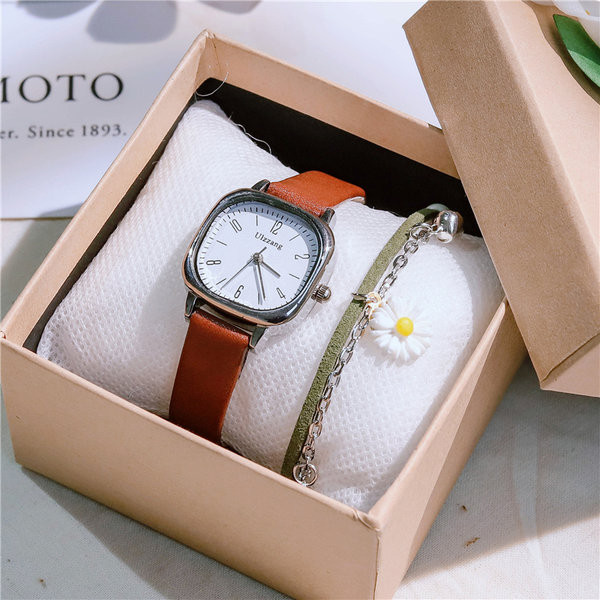 Nahast rihmaga naiste käekell - mitut värvi