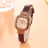 Ceas de dama cu curea din piele