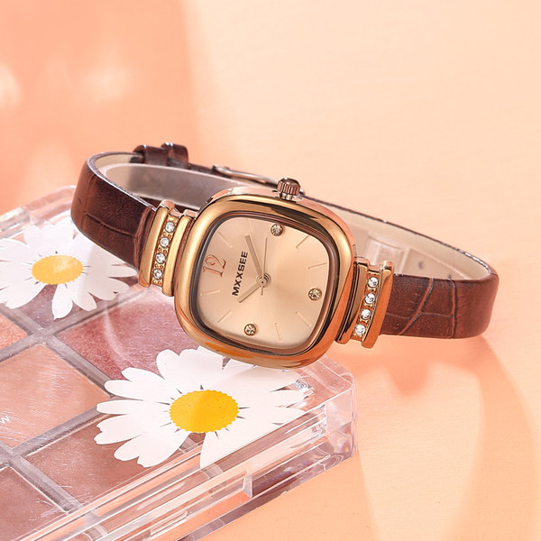 Ceas de dama cu curea din piele