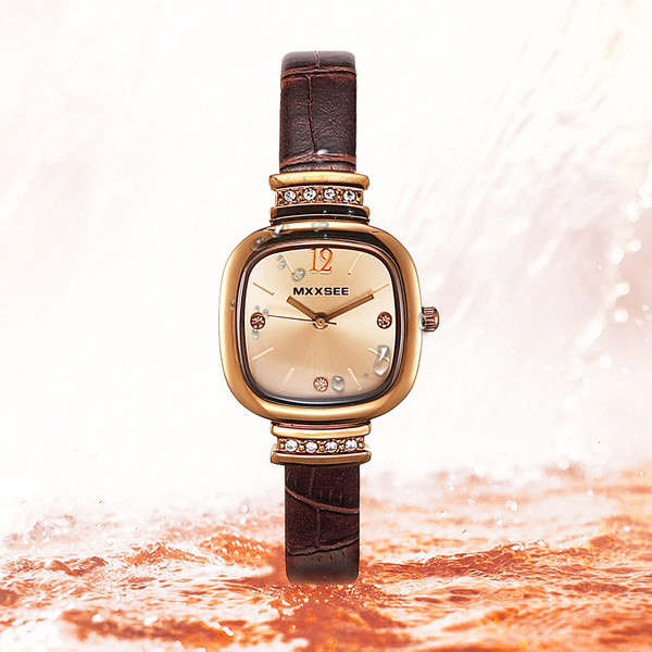 Ceas de dama cu curea din piele