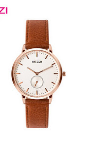 Μοντέρνο γυναικείο ρολόι με λουράκι από οικολογικό δέρμα