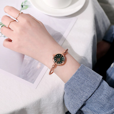 Moteriškas laikrodis – apyrankės tipo