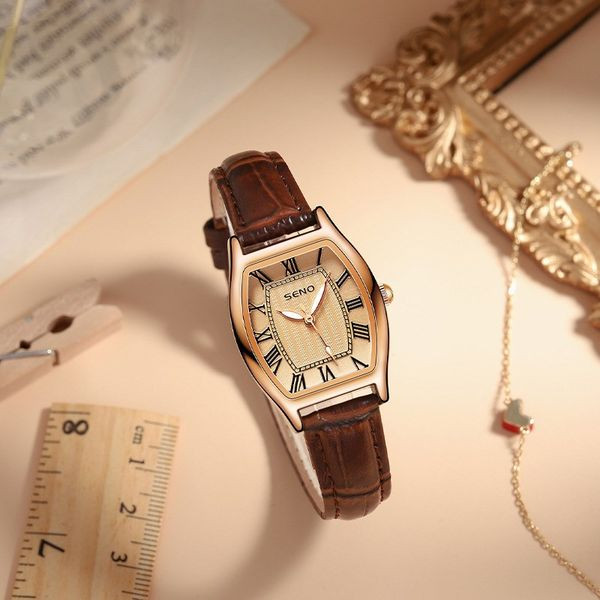 Punase ja pruuni värvi vabaaja naiste käekell