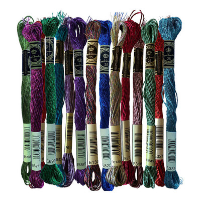 Jewel Effects 12 haruga jagatavad metallist tikkimisniidiga ristpistes niidid, 8,7 jardi, 15 erinevat värvi komplekt