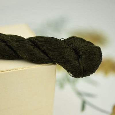 šilko siuvinėjimo siūlai / 100% šilko siūlai / siuvinėjimas rankomis siuvinėti kryželiu / pelėsiai žalia / 8 gradiento spalva