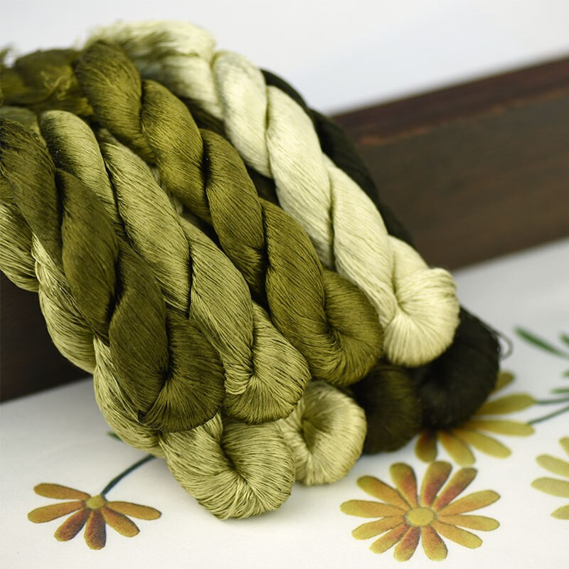 šilko siuvinėjimo siūlai / 100% šilko siūlai / siuvinėjimas rankomis siuvinėti kryželiu / pelėsiai žalia / 8 gradiento spalva