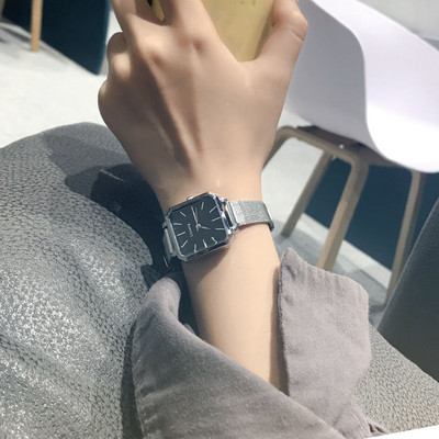 Γυναικείο κομψό τετράγωνο ρολόι σε ασημί χρώμα