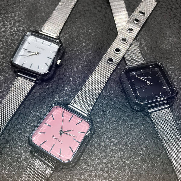 Γυναικείο κομψό τετράγωνο ρολόι σε ασημί χρώμα