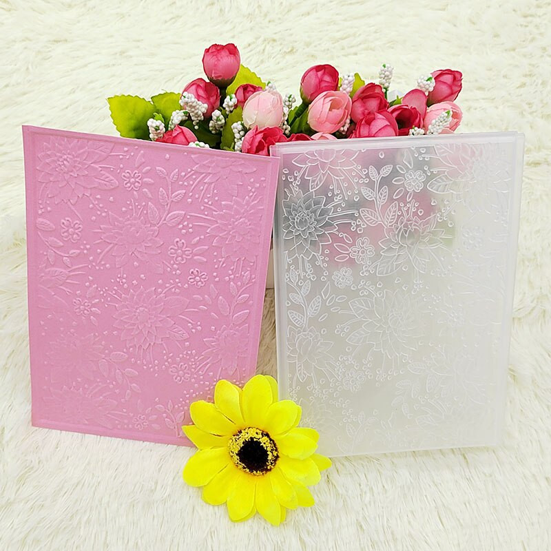 2022. Novo polje krizantema 3d reljefna mapa za ručno izrađene ciglene zidove Listovi šljunka i pozadina slova Čestitka Clipbook