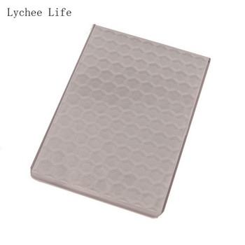 Lychee Life Honeycomb Plastic Embossing Folders For Scrapbooking DIY Template Fondant Cake Photo Album Card Making