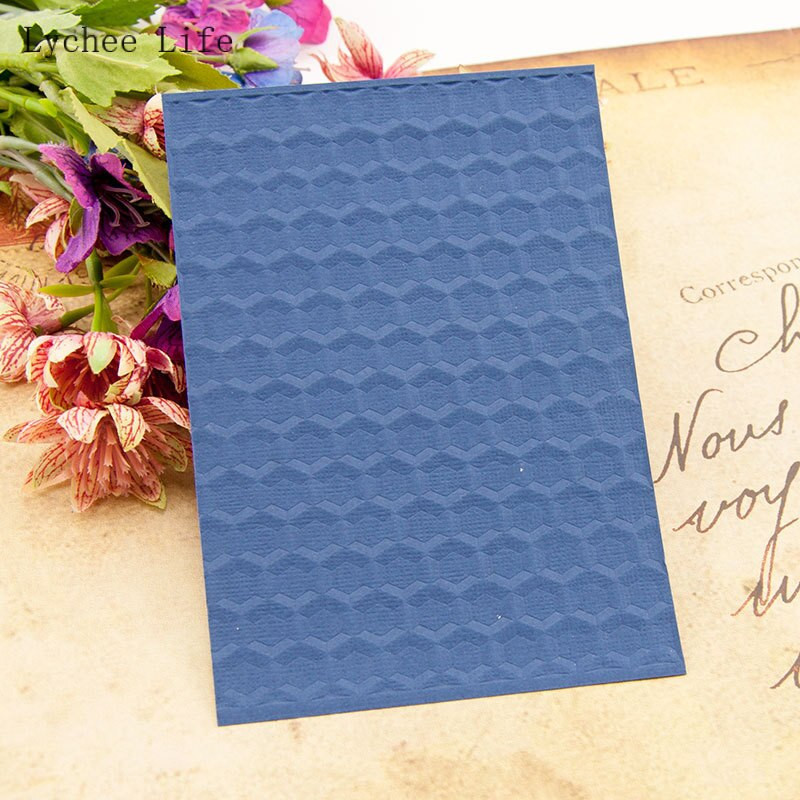 Lychee Life Honeycomb Plastic Embossing Folders For Scrapbooking DIY Template Fondant Cake Photo Album Card Making