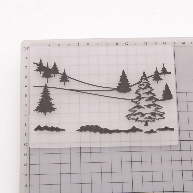 Plastikust reljeefne mall 3D-jõulupuu reljeefsed kaustad scrapbooking DIY kinkekaartide käsitöö kaunistustarvikute valmistamiseks