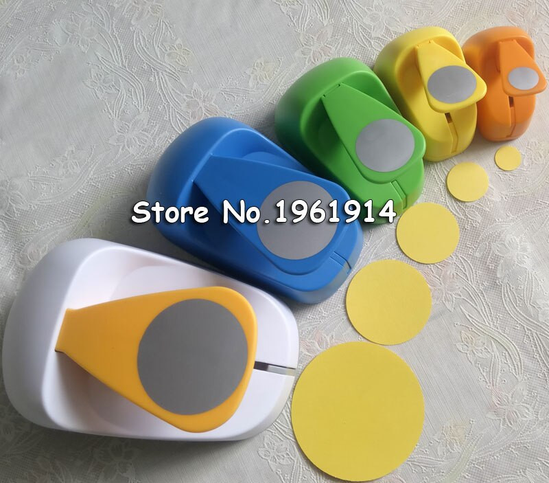 Ringikujuline perforeerija käsitööna tehtud augustaja väljalõigete tegemiseks eva tegija Laste külalisteraamatu paberilõikur Reljeef teravam