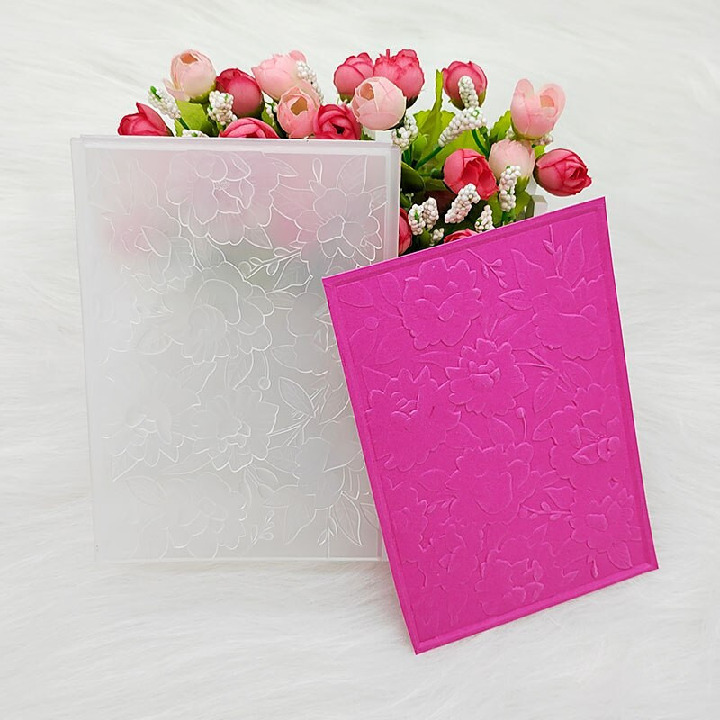 2022. Nova rascvjetana 3d reljefna mapa za ručno izrađene ciglene zidove, šljunak, listovi i slova, pozadina, čestitka, utorak