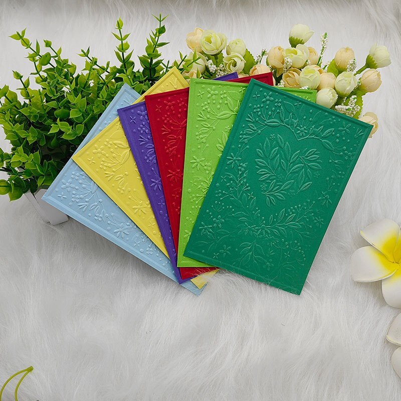 2022 m. Nauja 3D reljefinė, puokštės reljefinė lenta naudojama „pasidaryk pats“ reljefiniam procesui, kad būtų sukurtas raštinis fonas, sveikinimo atvirukų iškarpų albumas