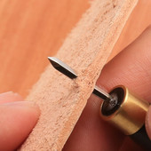 1 tk lilla sandlipuu käepidemega nahast käsitööõmbluskangas käsitsi valmistatud õmblustööriistad