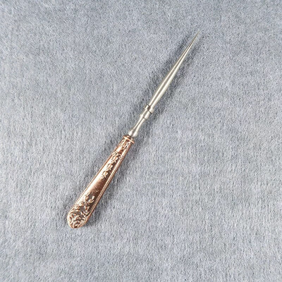 Retro ümmarguse auguga punane iidne hõbedane tiib 12 cm punane iidne tiib ja hõbedane tiib meisterdamiseks tikkimiseks.