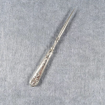 Retro ümmarguse auguga punane iidne hõbedane tiib 12 cm punane iidne tiib ja hõbedane tiib meisterdamiseks tikkimiseks.