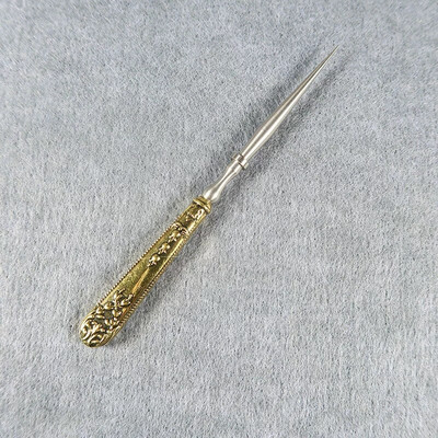 Retro ümmarguse auguga punane iidne hõbedane tiib 12 cm punane iidne tiib ja hõbedane tiib meisterdamiseks tikkimiseks.