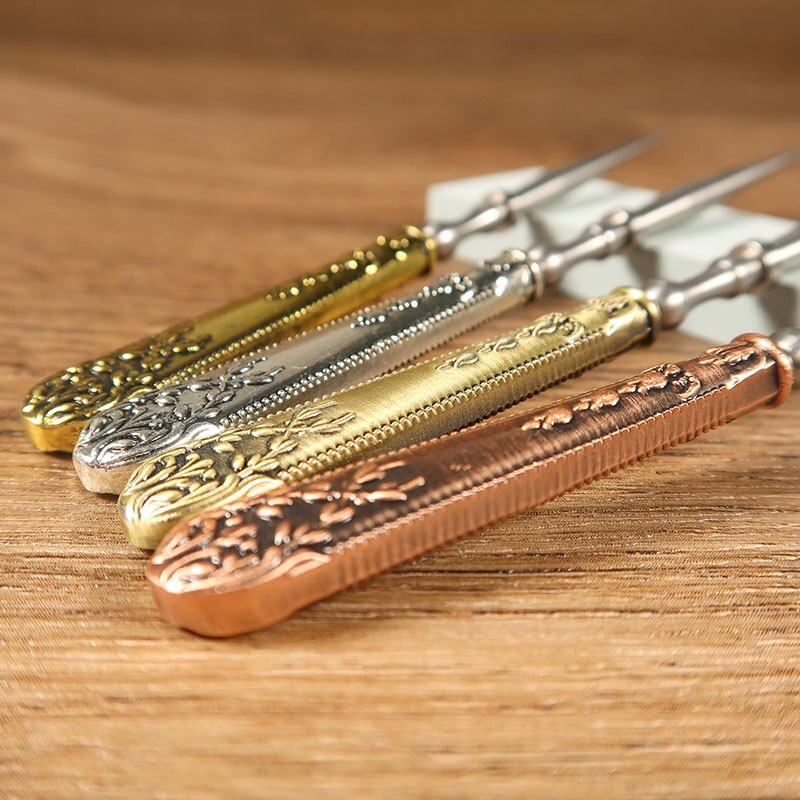 Retro ümmarguse auguga punane iidne hõbedane tiib 12 cm punane iidne tiib ja hõbedane tiib meisterdamiseks tikkimiseks.