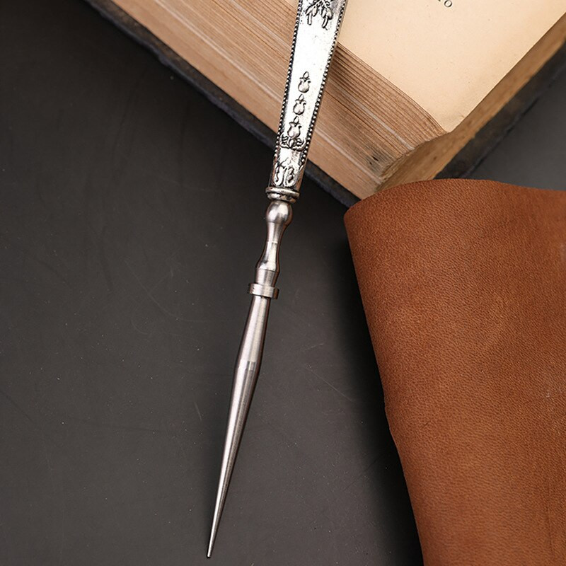 Retro ümmarguse auguga punane iidne hõbedane tiib 12 cm punane iidne tiib ja hõbedane tiib meisterdamiseks tikkimiseks.