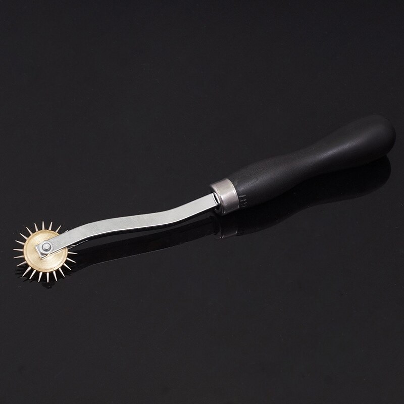 Naha samm ülepistes rattaõmblus ruumipaberi perforeerimistööriist Ruleti vahetükk Õmblusnaha käsitöötööriist