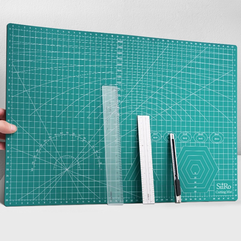 Setul de unelte din piele include un kit de tăiere cu pungă, cusut manual, canelura pentru cusături și covoraș de tăiat pentru începătorii de lucru cu piele.