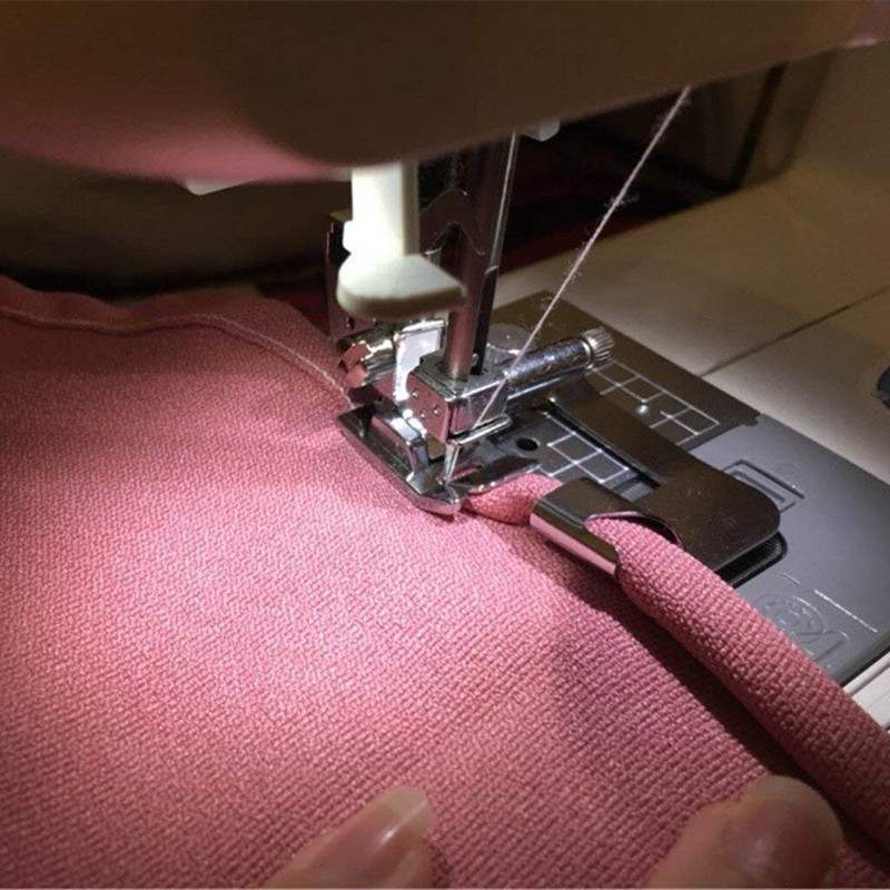 1vnt Buitinė siuvimo mašina su vamzdžių pėdele, tinkama siuvimo mašinai, namų amatų siuvimo įrankių priedai.