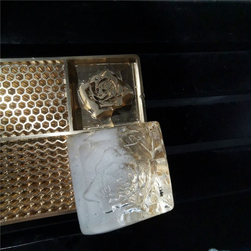 Baras Ledo antspaudas Žalvaris ledo lėkštė korio ledo formų prekės ženklo kūrimas „pasidaryk pats“ kokteiliai Viskis, spausdinimas ant ledo, štampavimo juostos įrankiai, drožyba ledo kubeliu