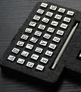 36 τμχ Χάλυβας αλφάβητος γράμμα Αριθμός δερμάτινο Σετ σφραγίδας διάτρησης Δερμάτινο προσαρμοσμένο όνομα χειροτεχνίας Μεταλλικό Εκτύπωση Καλούπι Χαρακτική 3,5/6,5 χιλιοστά