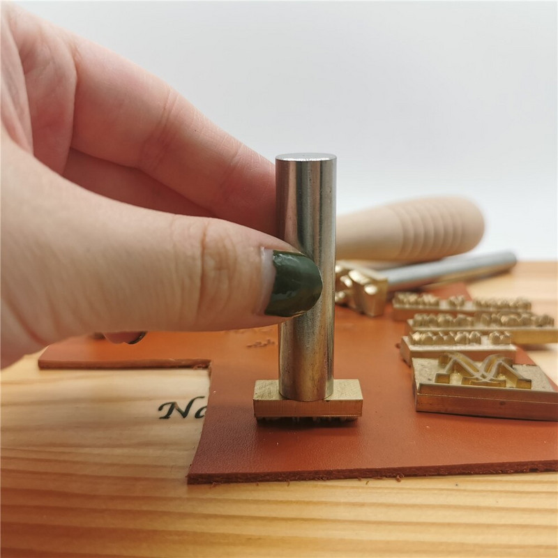 Δερμάτινο ραβδί σφραγίδας Προσαρμοσμένο ΛΟΓΟΤΥΠΟ Λαβή ψυχρής έκθλιψης Ορειχάλκινο καλούπι ράβδος κτυπήματος φυτικό μαυρισμένο δέρμα από πηλό σαπούνι ανάγλυφη επωνυμία