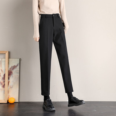 Ženske ležerne hlače ravnih nogavica s gumbom