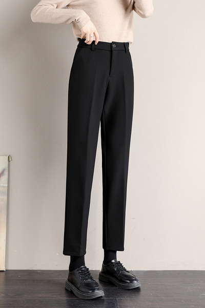 Ženske ležerne hlače ravnih nogavica s gumbom