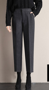 Novi model ženskih hlača sa džepovima - crne i sive boje