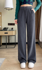 Φαρδύ μοντέλο γυναικείο παντελόνι με τσέπη