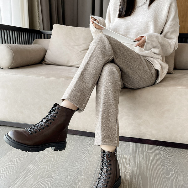 Jesensko-zimske ženske hlače s džepovima