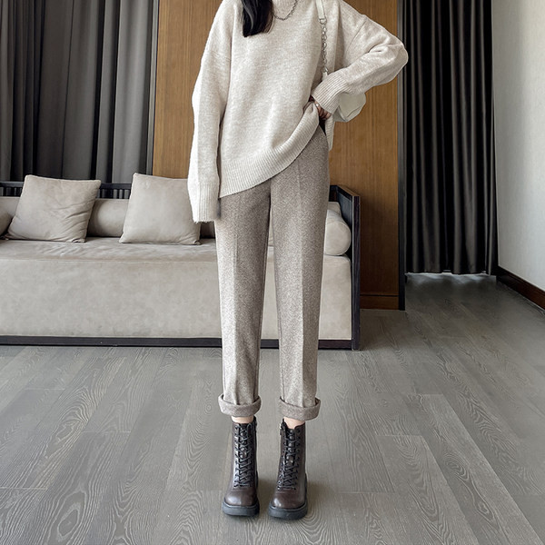 Jesensko-zimske ženske hlače s džepovima