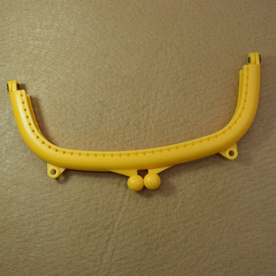 Plastični okvir torbice od smole u boji slatkiša od smole od 16 cm s rupom za torbu za torbu u mješovitim bojama, veleprodaja slatkog ženskog okvira torbice „uradi sam“