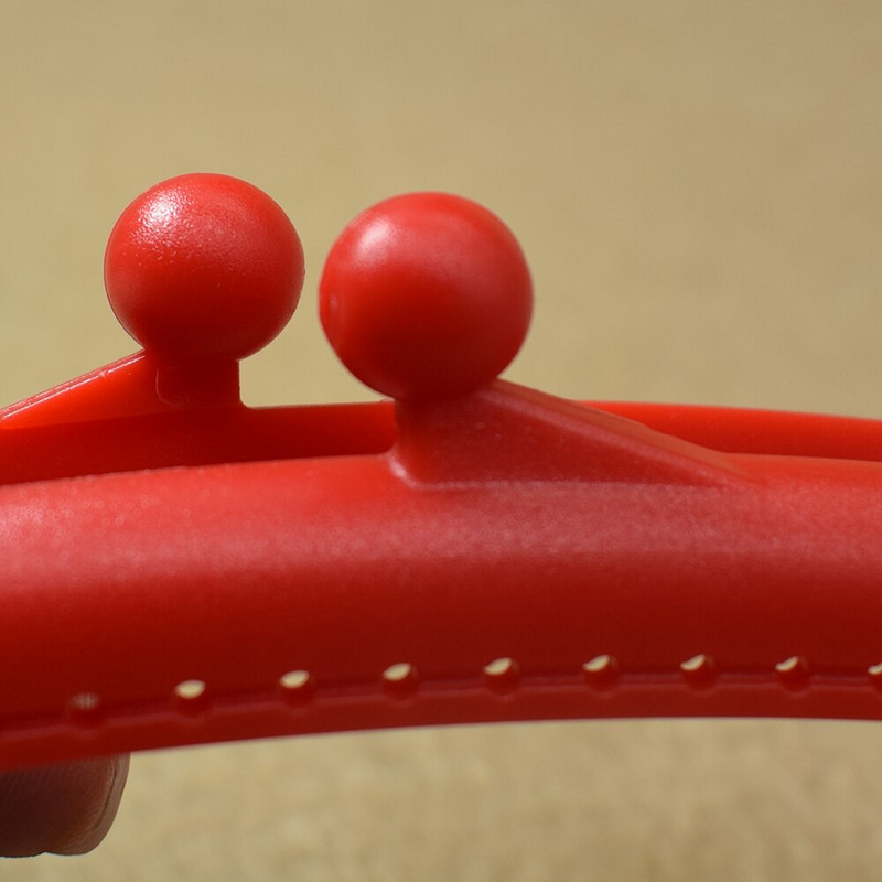 Plastični okvir torbice od smole u boji slatkiša od smole od 16 cm s rupom za torbu za torbu u mješovitim bojama, veleprodaja slatkog ženskog okvira torbice „uradi sam“