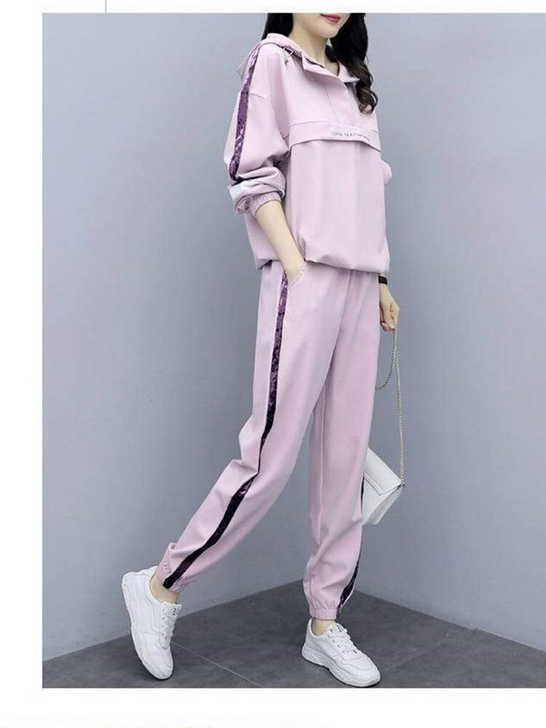 2022 m. rudens Naujas laisvas laisvalaikio sportinis kostiumas moterims Madingi amžių mažinantys dviejų dalių treniruočių drabužiai mergaičių bėgimo kostiumai sportinis kostiumas