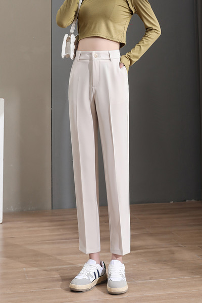 Ravni model elegantnih ženskih hlača