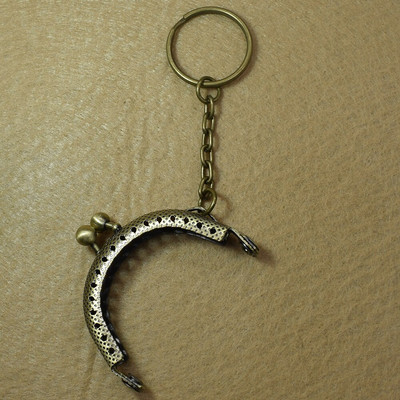 5cm metallraami käepide Suudlusklambri kaar koos võtmehoidjaga koti jaoks Käekott Rahakott isetehtud metallist klambrid Müntide rahakoti raamide käepide