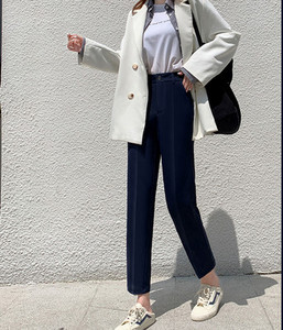 Ležerne hlače - s visokim strukom