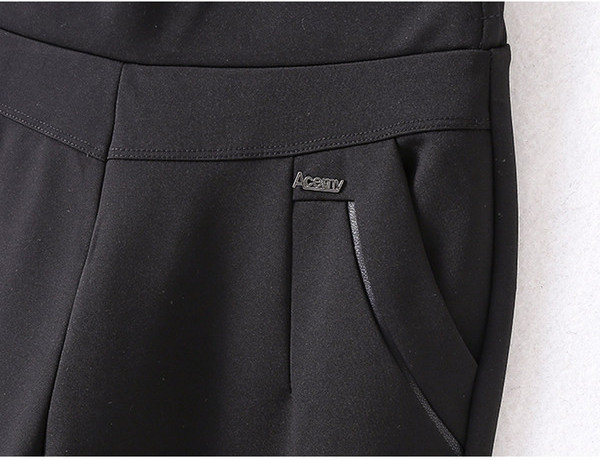 Φθινοπωρινό-χειμωνιάτικο παντελόνι με μεταλλικό στοιχείο και τσέπη