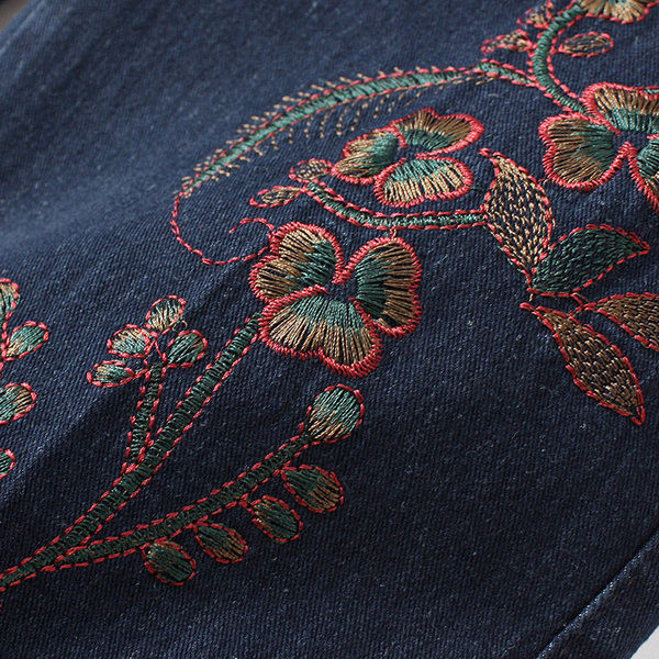 Naiste vabaaja püksid tikandiga