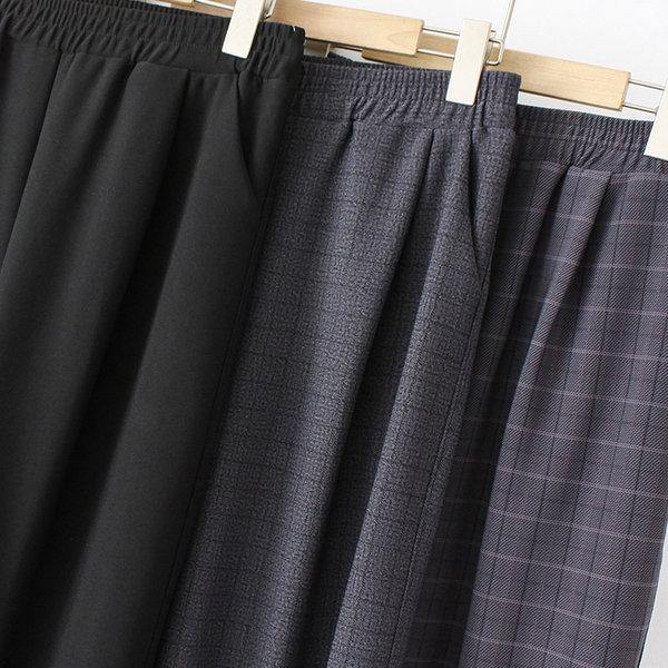 Sportlikud vabaaja püksid kummiku ja taskuga