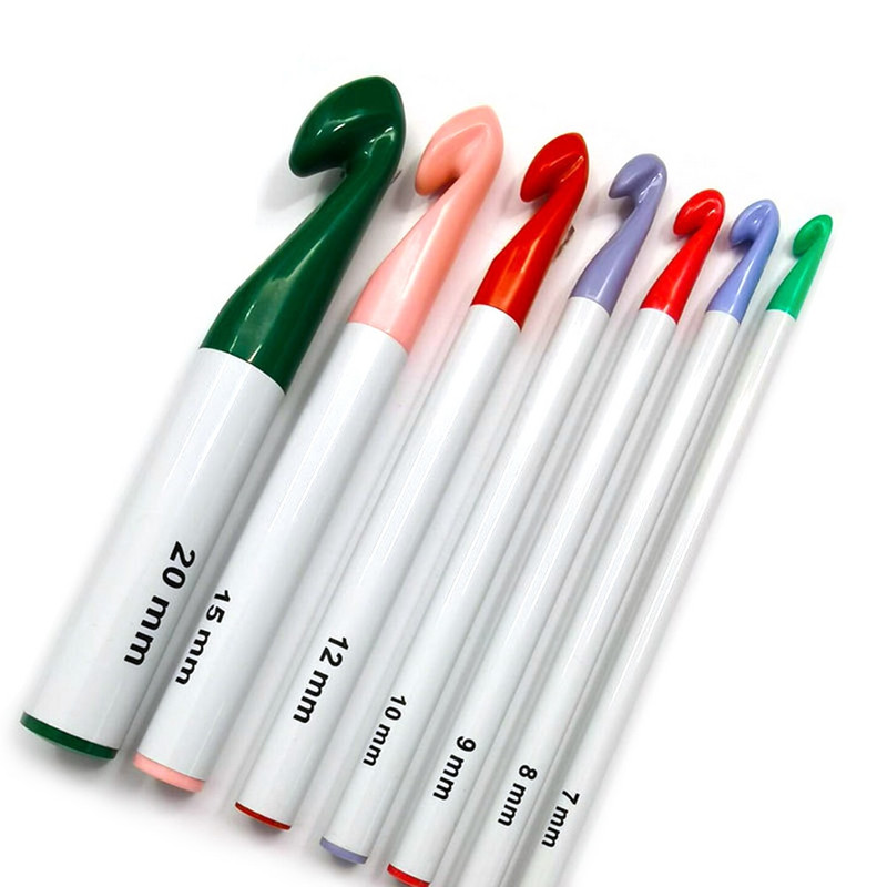 7tk villase värvilise käepidemega heegelnõelad heegelnõelade komplekt isetegemiseks kudumiseks paks pea kudumisvardade jaoks kudumisõmblustööriist